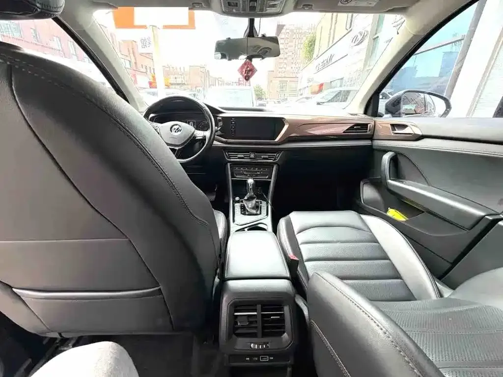 Volkswagen Tharu — фото 7