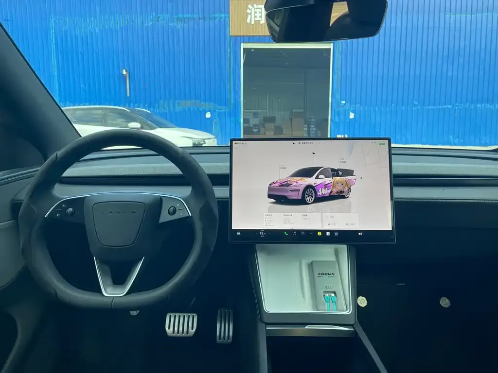 Tesla Model Y — фото 4