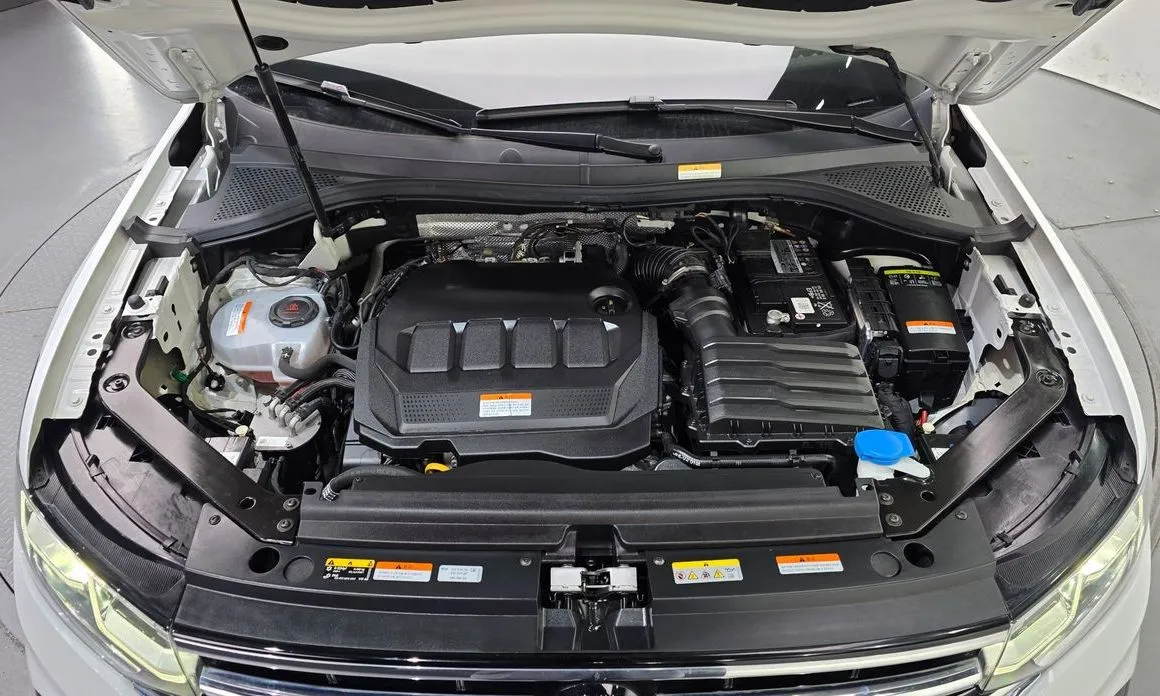 Volkswagen Tiguan — фото 7