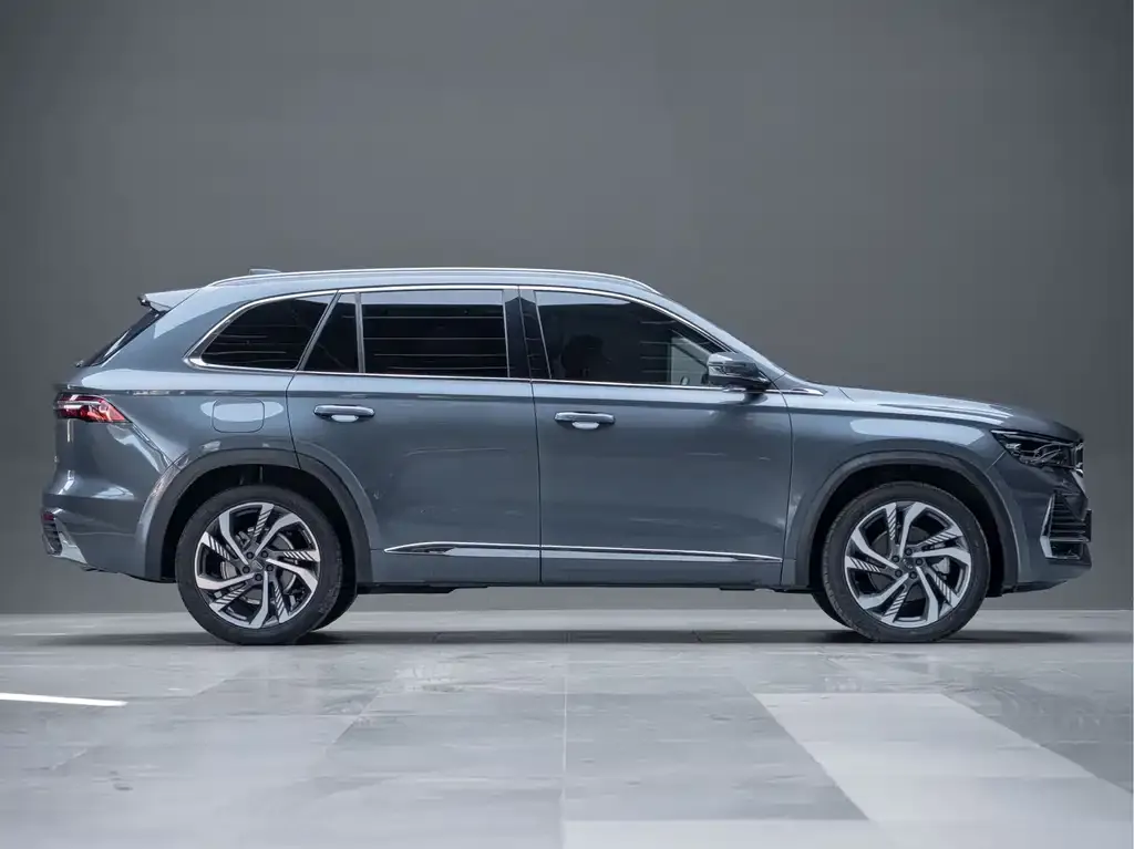 Geely Xingyue L — фото 4