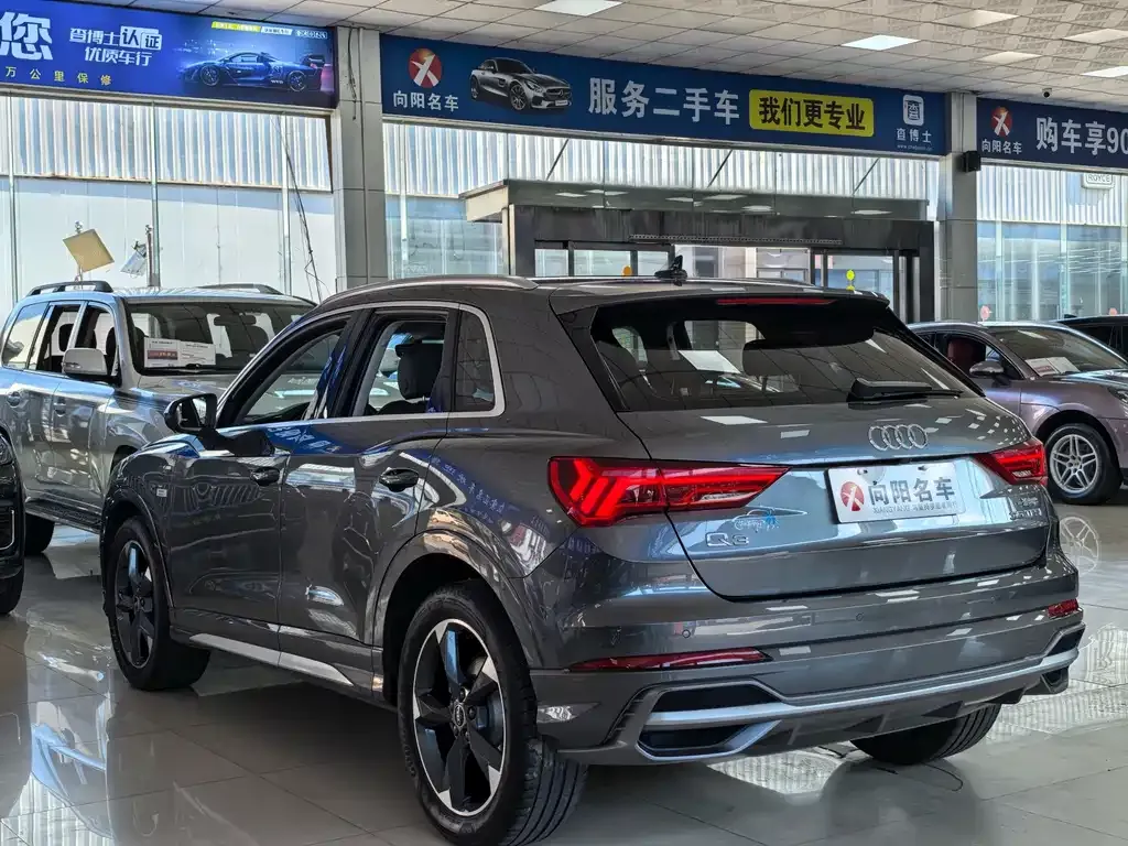 Audi Q3 — фото 5