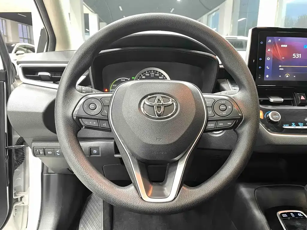 Toyota Corolla — фото 4