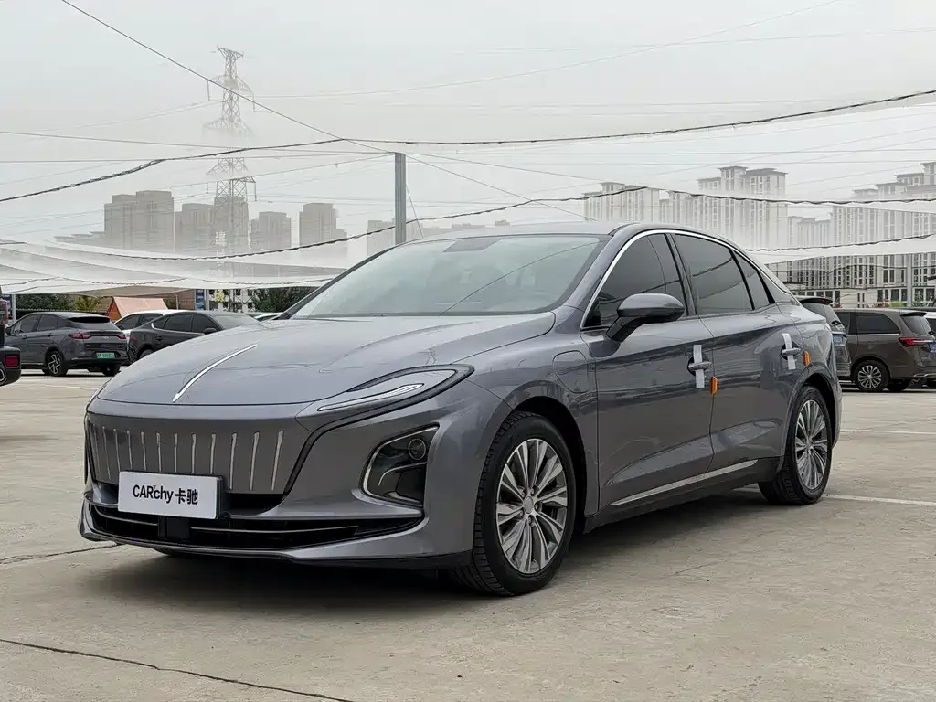 Hongqi E-QM5 — фото 1