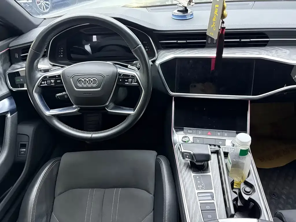 Audi A7L — фото 3