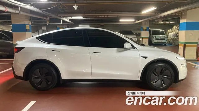 Tesla Model Y — фото 3
