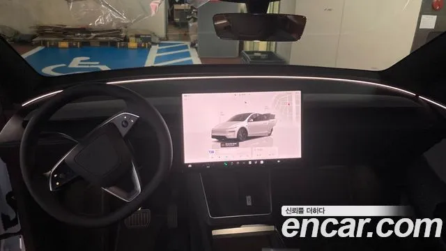Tesla Model Y — фото 10