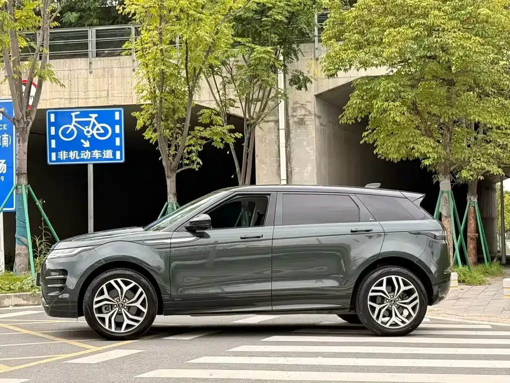 Land Rover Evoque — фото 5