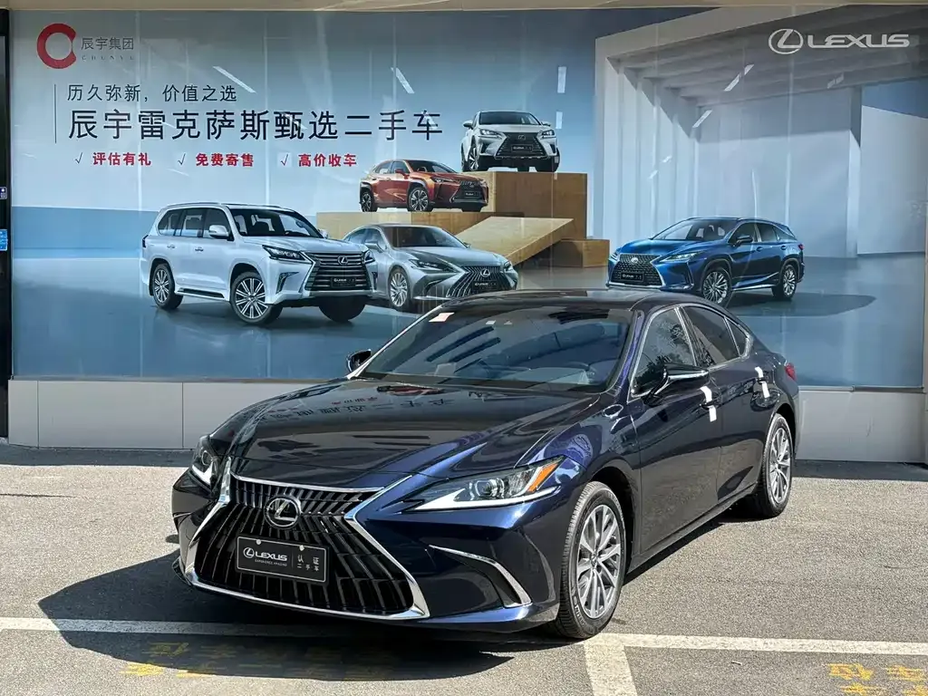 Lexus ES — фото 10