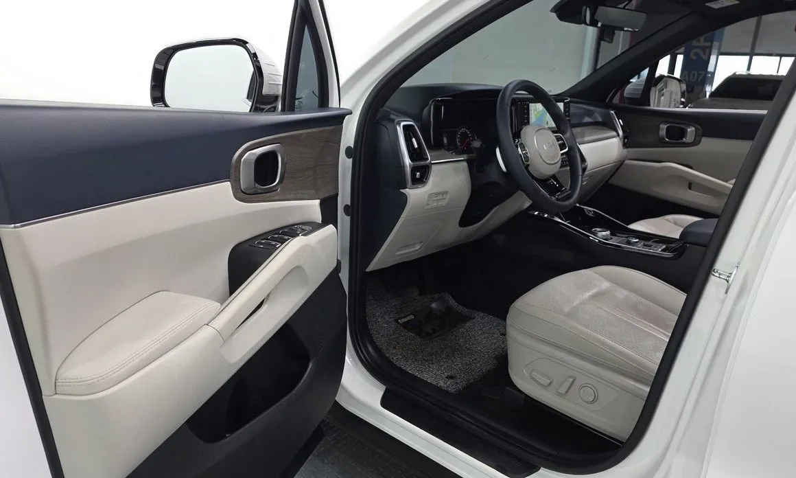 Kia Sorento — фото 6