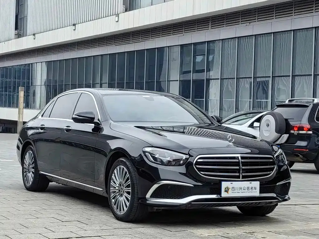 Mercedes-Benz E-Class — фото 10