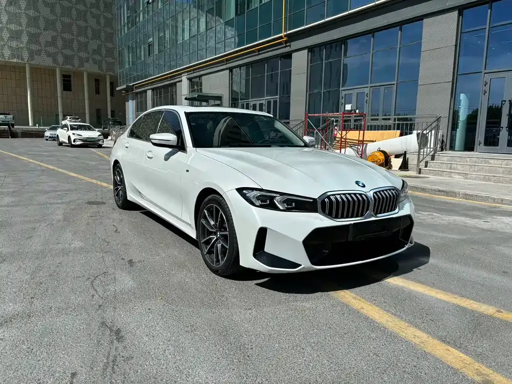 BMW 3 Series — фото 1