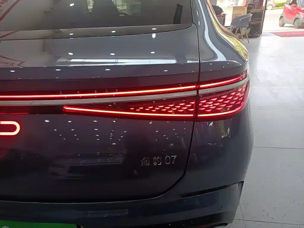 BYD Seal 07 DM-i — фото 2