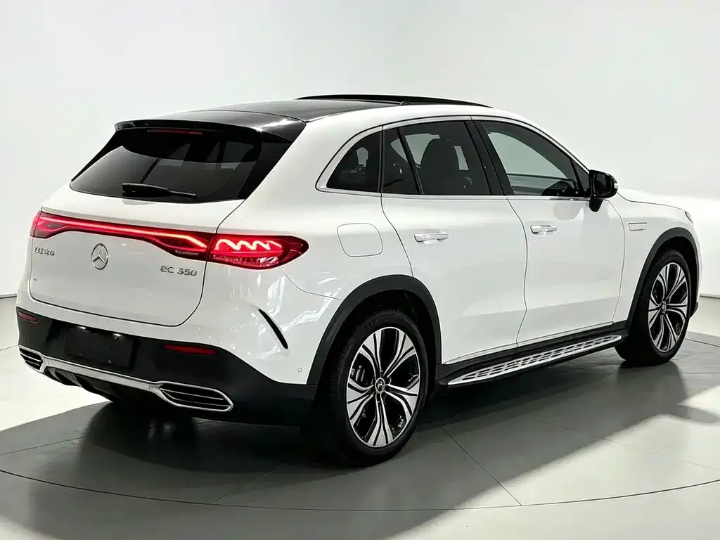 Mercedes-Benz EQE SUV — фото 5
