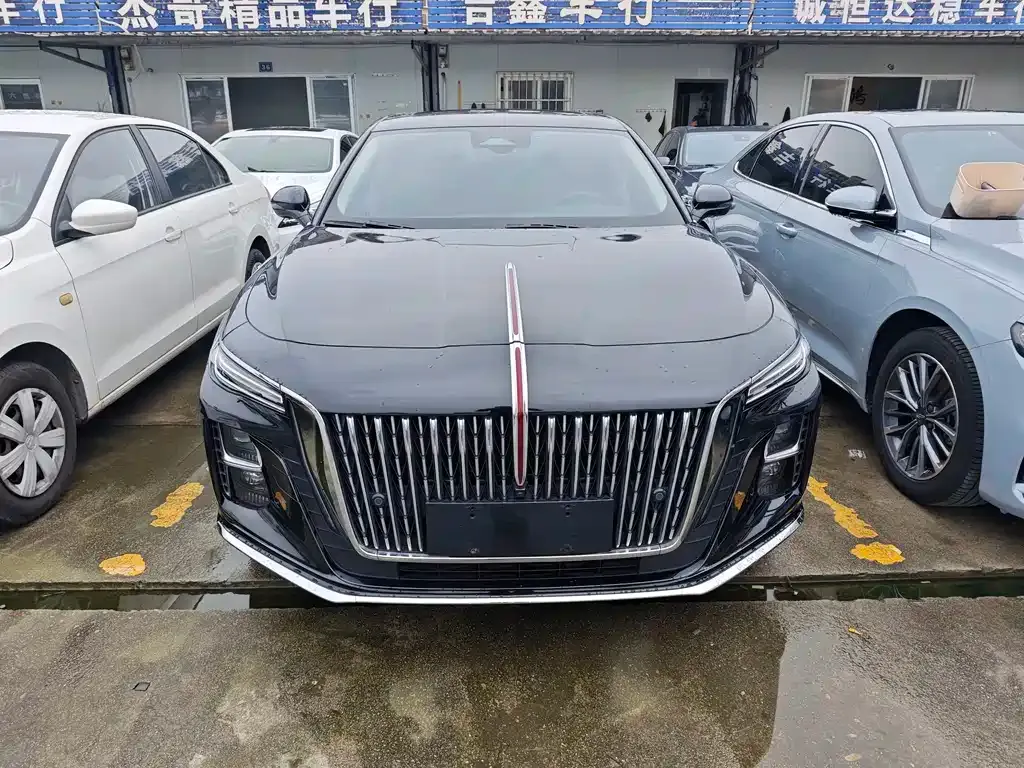 Hongqi H5 — фото 4