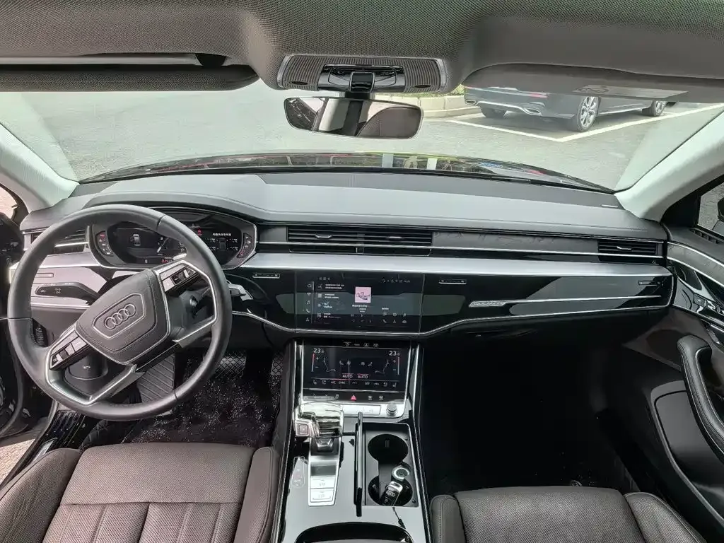 Audi A8 — фото 4