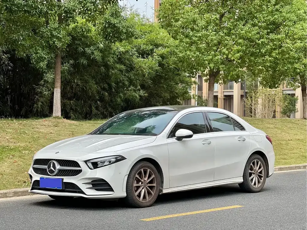 Mercedes-Benz A-Class — фото 1