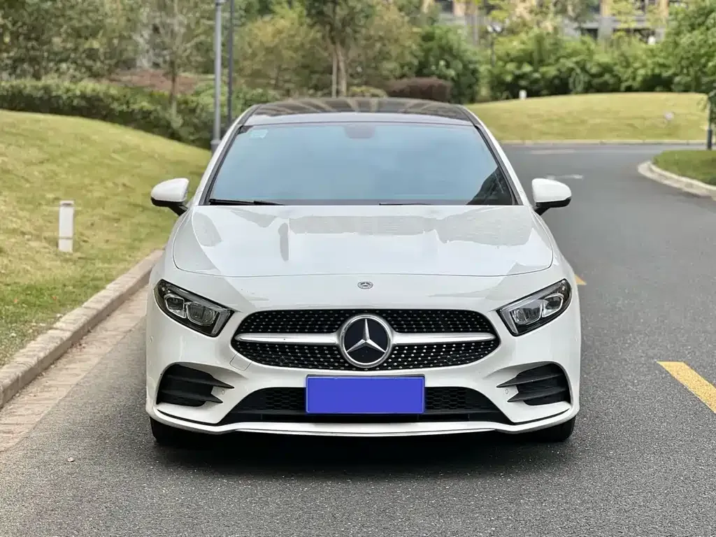 Mercedes-Benz A-Class — фото 6