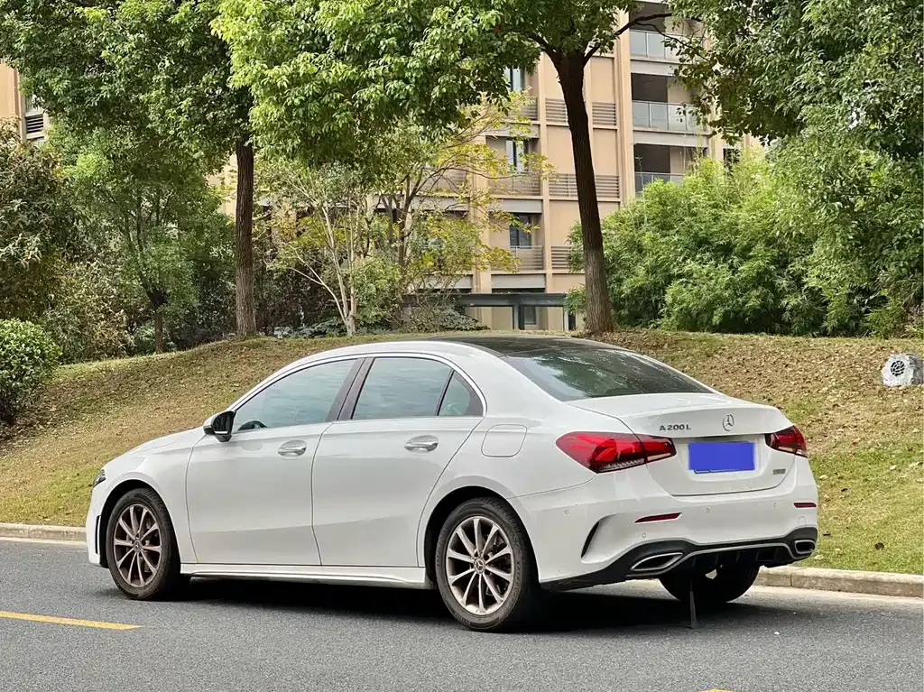 Mercedes-Benz A-Class — фото 10