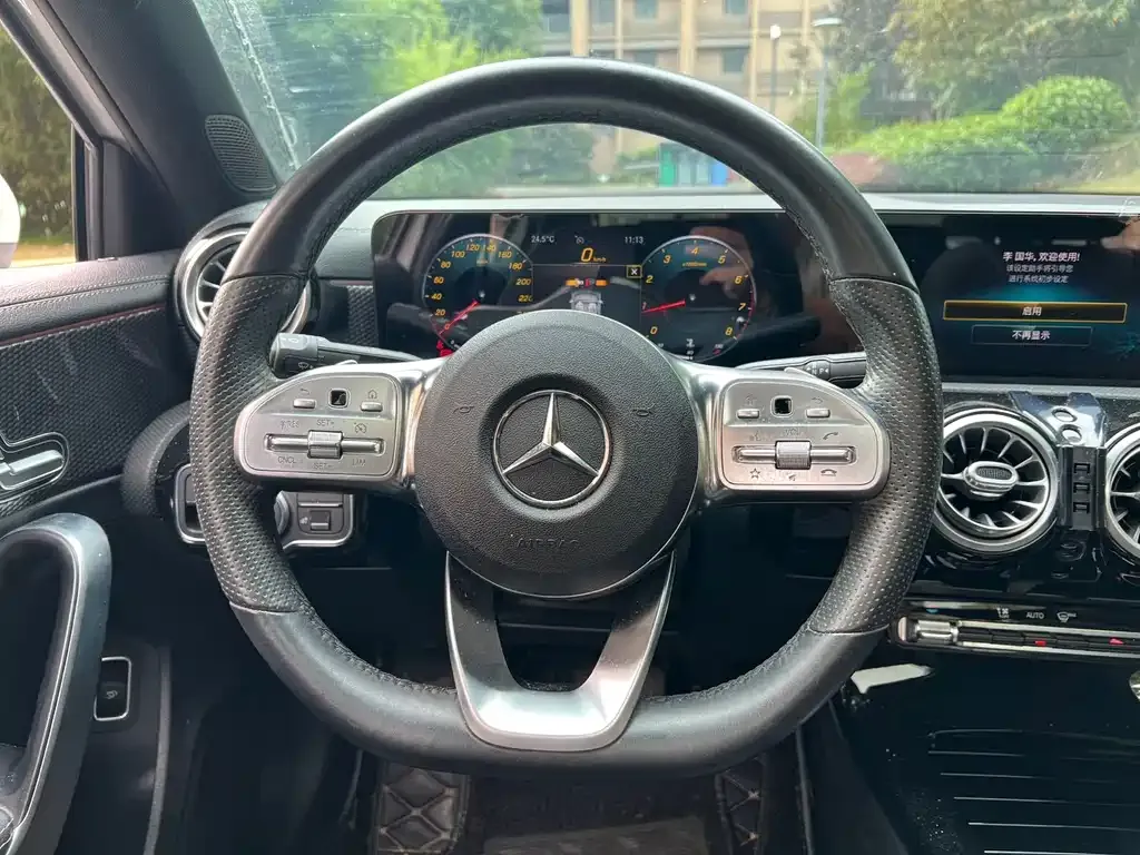 Mercedes-Benz A-Class — фото 4