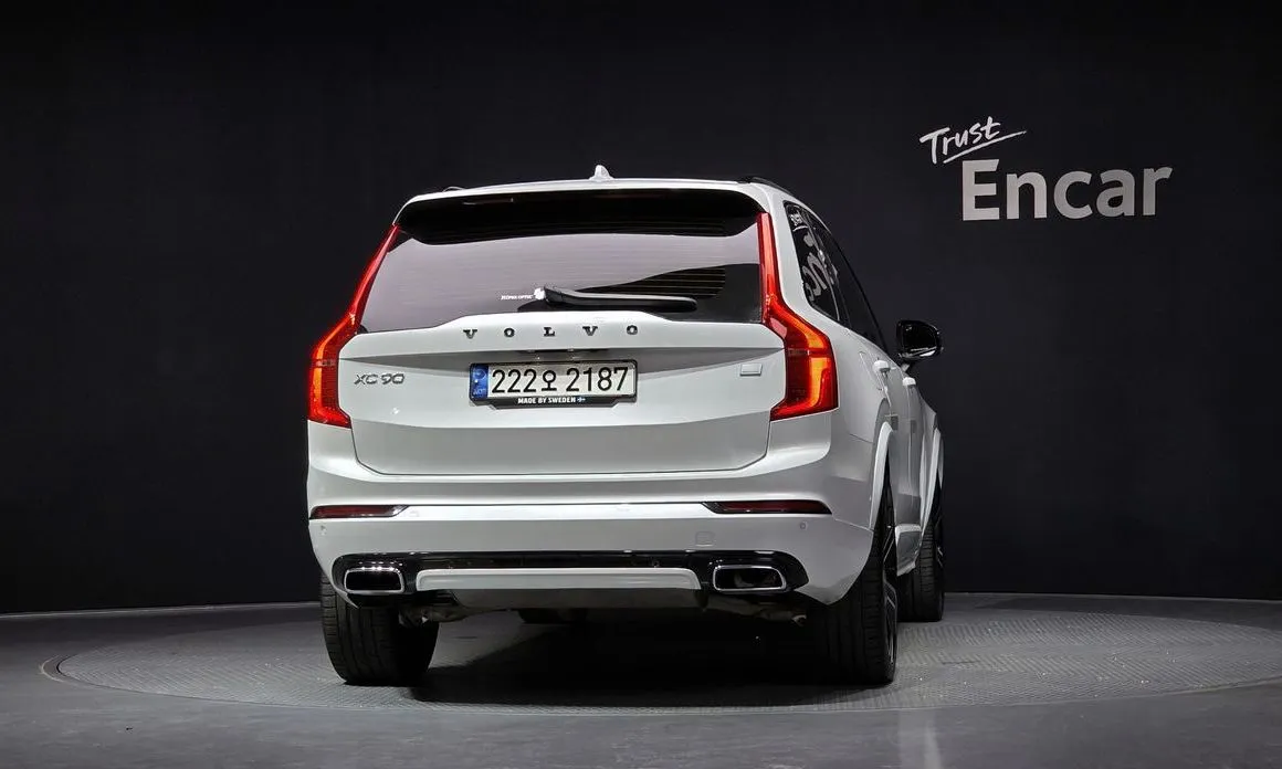 Volvo XC90 — фото 4