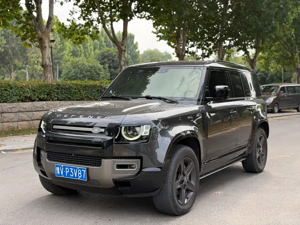 Land Rover Defender — фото 1