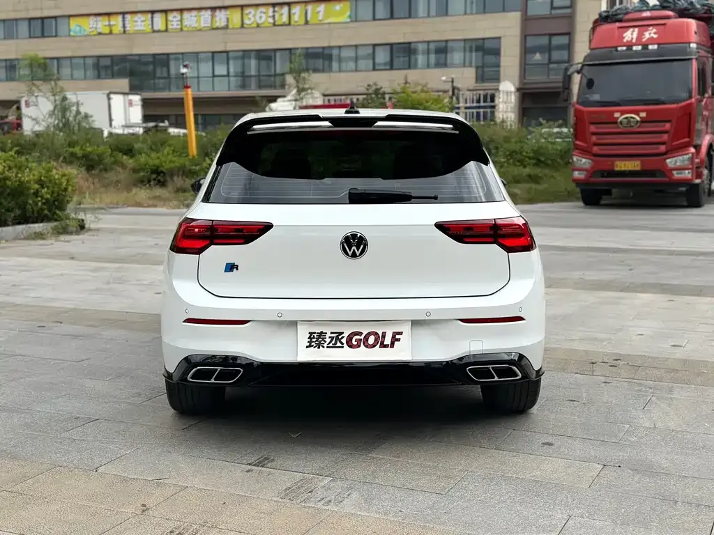 Volkswagen Golf — фото 2