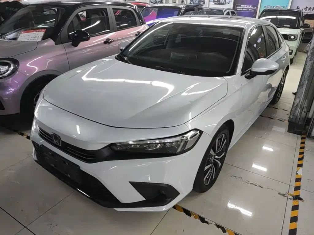 Honda Civic — фото 1