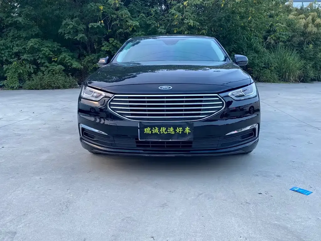 Ford Taurus — фото 10