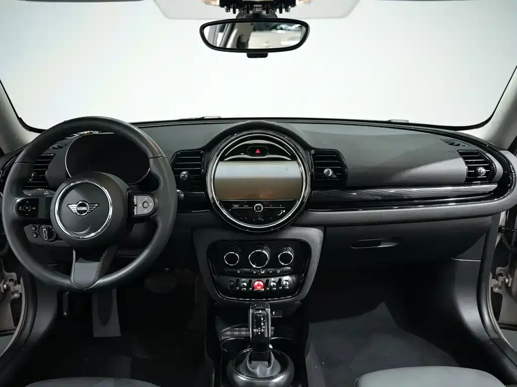MINI Clubman — фото 2