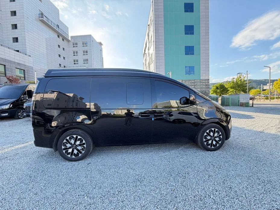 Hyundai Staria — фото 3