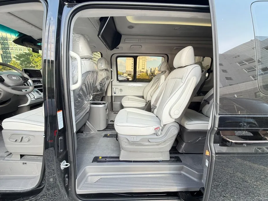 Hyundai Staria — фото 4