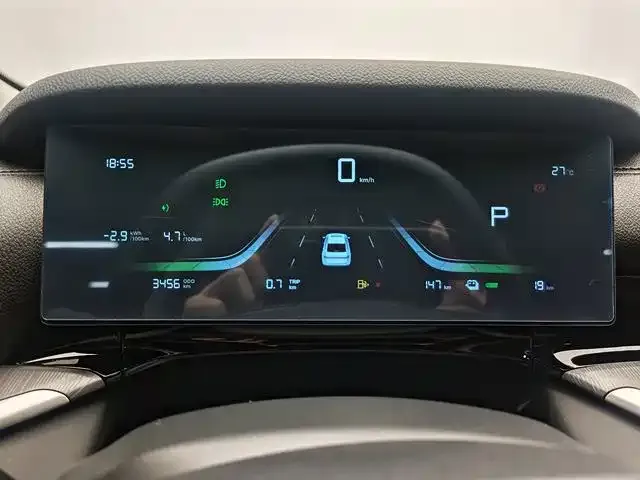 Geely Galaxy Xingyao 6 — фото 8