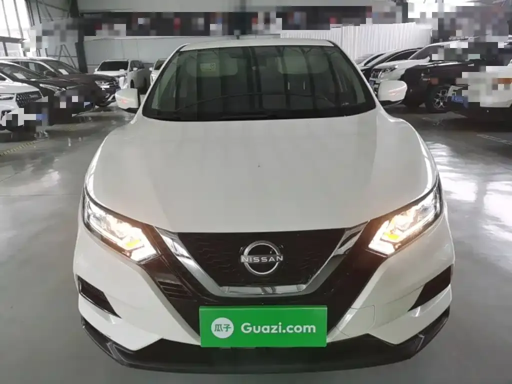 Nissan Qashqai — фото 10