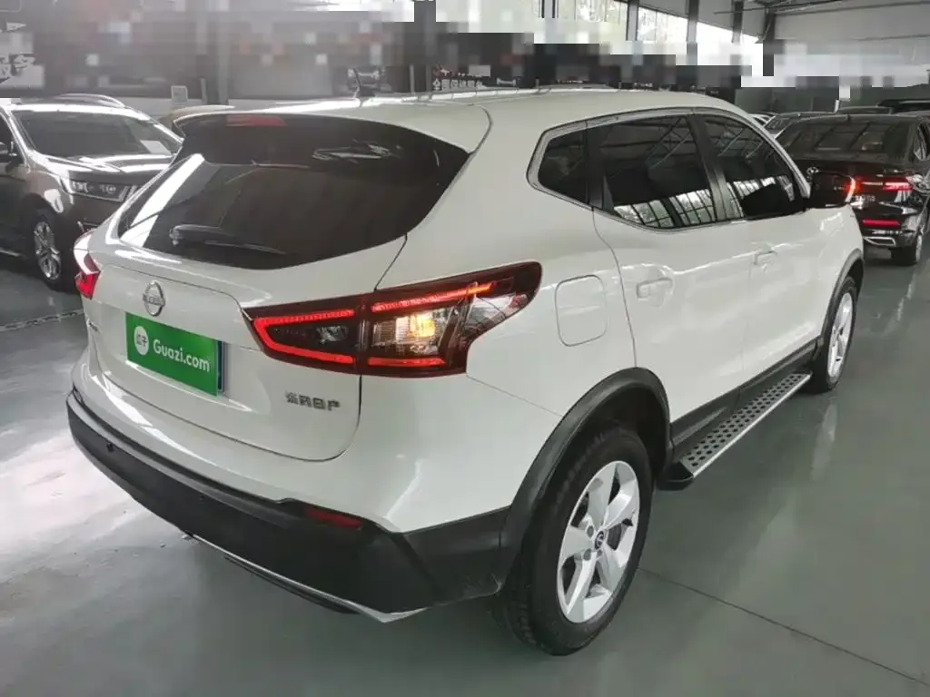 Nissan Qashqai — фото 5