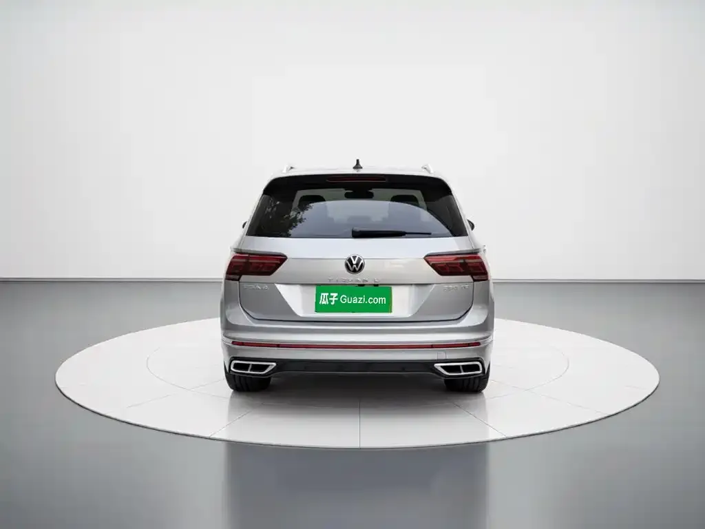Volkswagen Tiguan L — фото 4