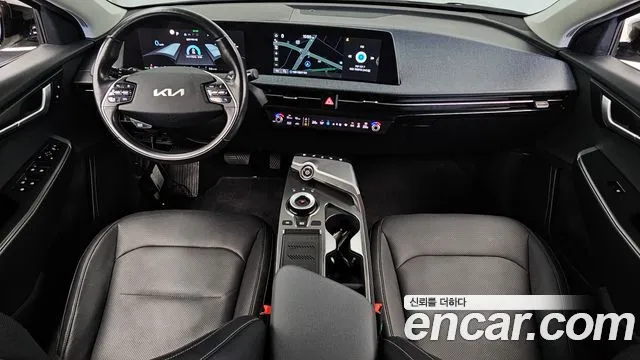 Kia EV6 — фото 8