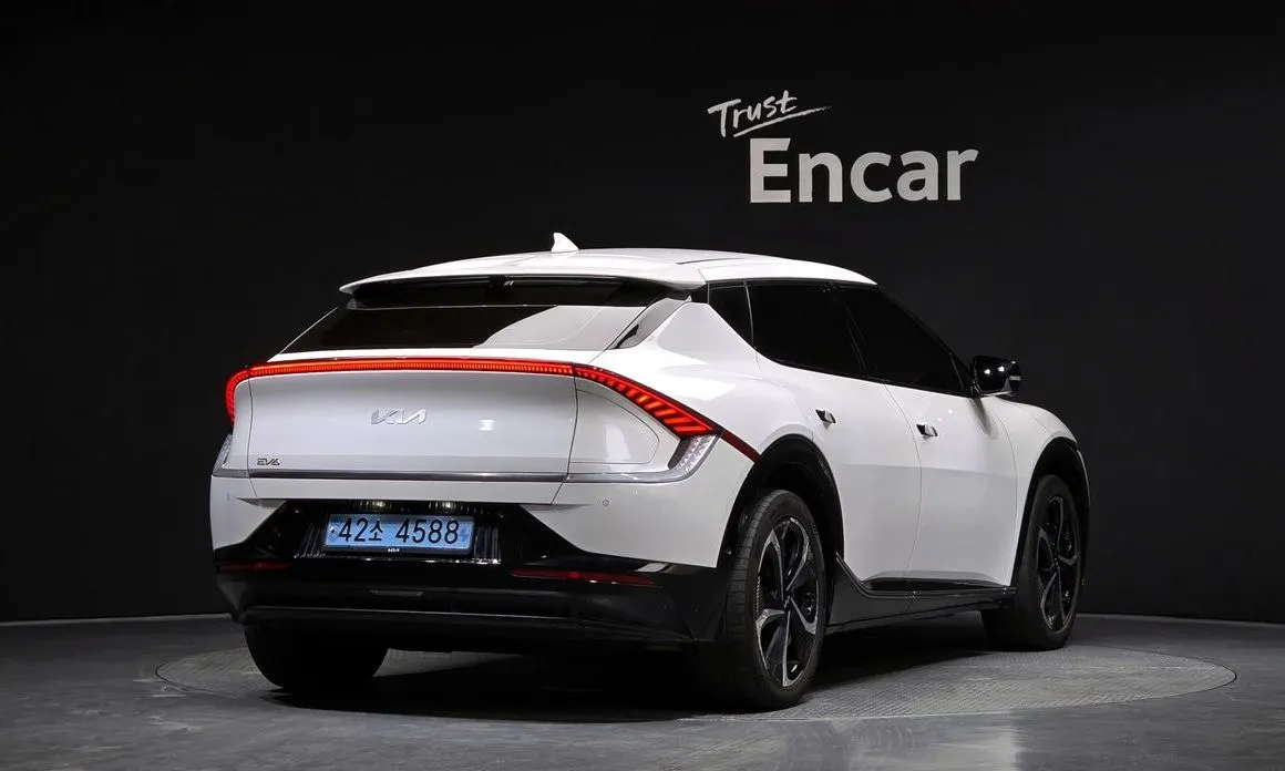 Kia EV6 — фото 3