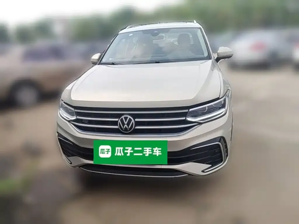 Volkswagen Tiguan L — фото 7