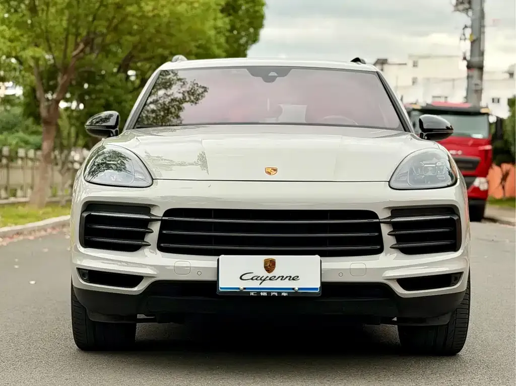Porsche Cayenne — фото 2