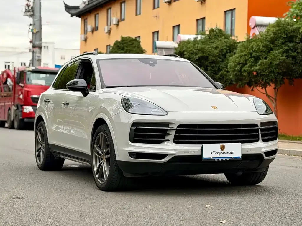 Porsche Cayenne — фото 3