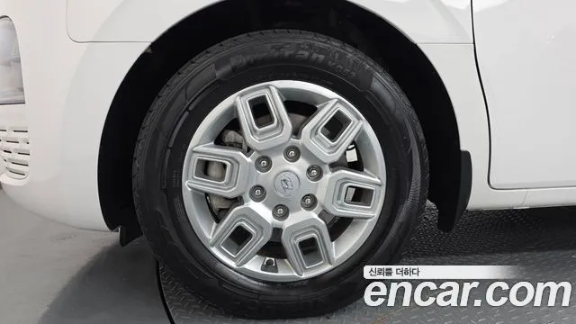 Hyundai Staria — фото 10