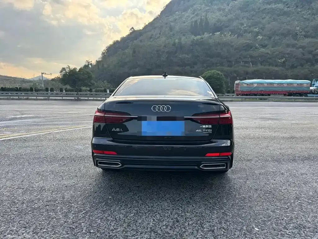 Audi A6L — фото 5