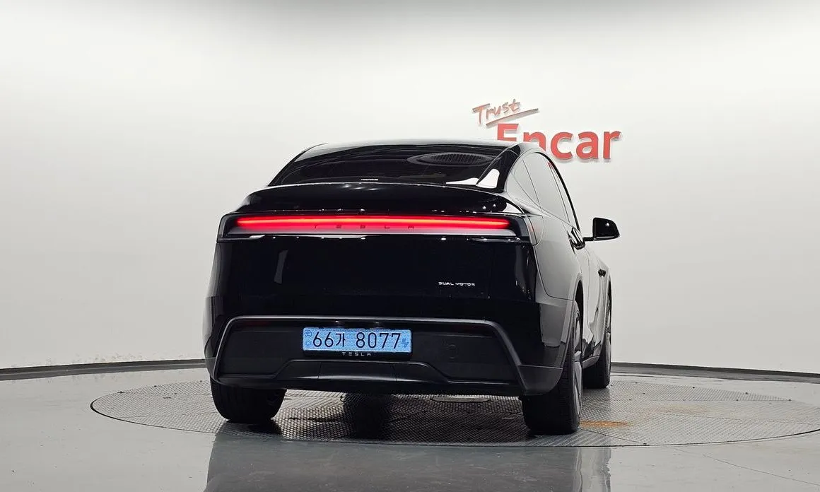 Tesla Model Y — фото 4