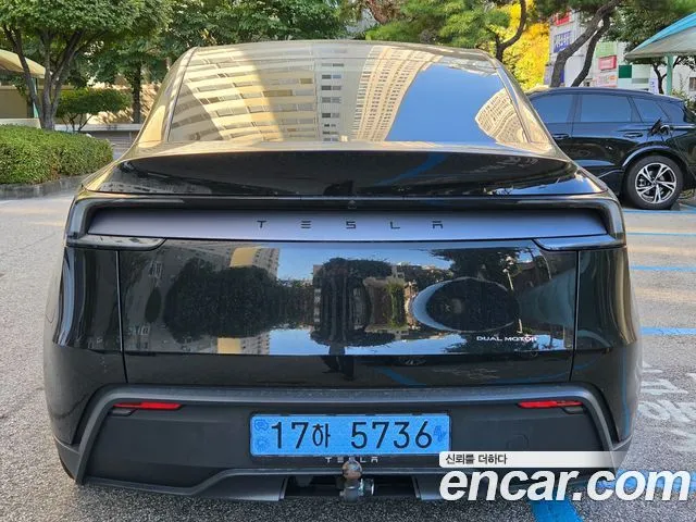 Tesla Model Y — фото 2