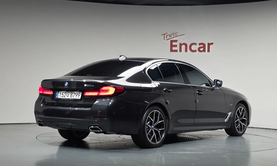 BMW 5-Series — фото 2