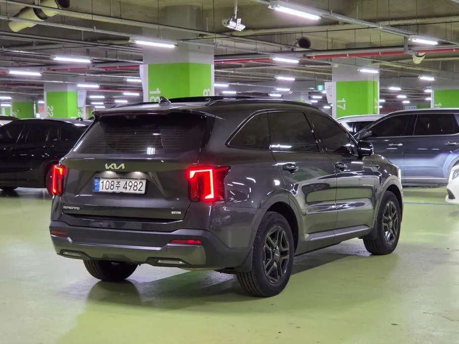 Kia Sorento — фото 10