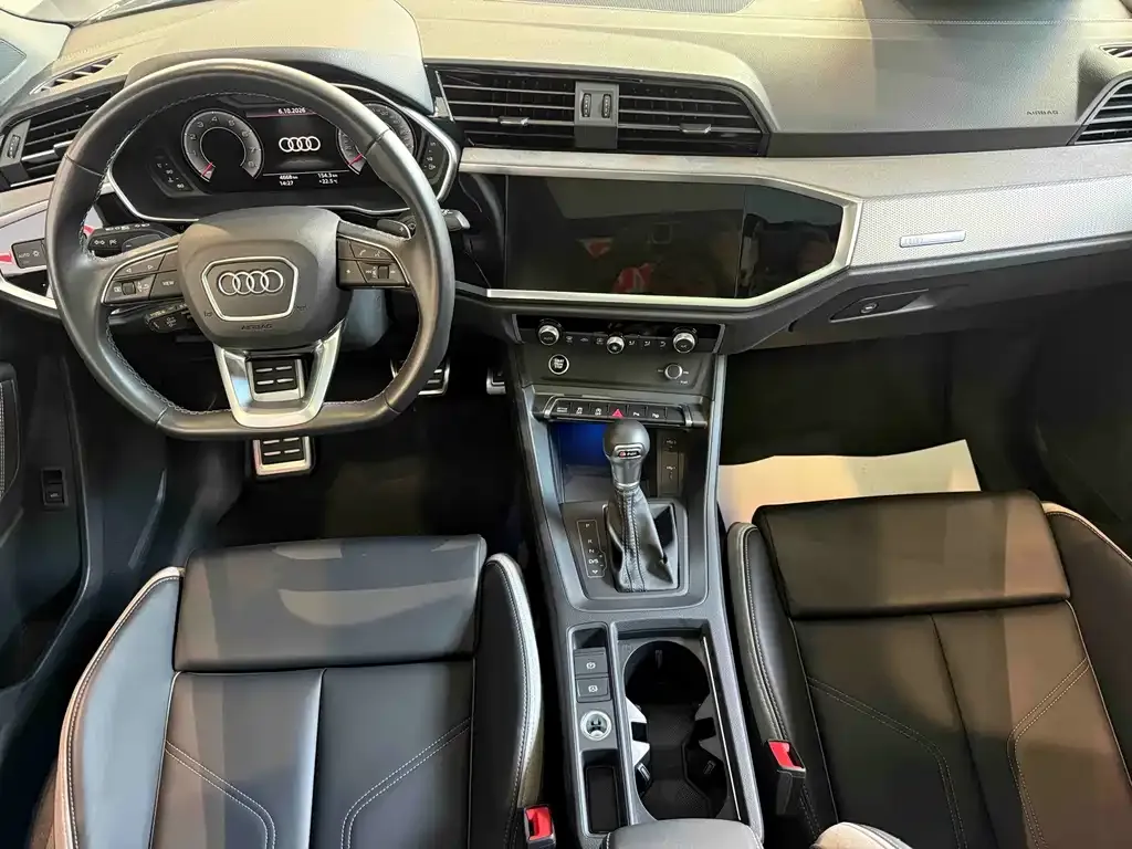 Audi Q3 — фото 2