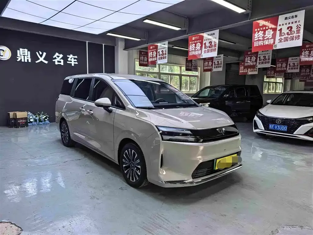 Wuling Xingguang 730 New Energy — фото 5