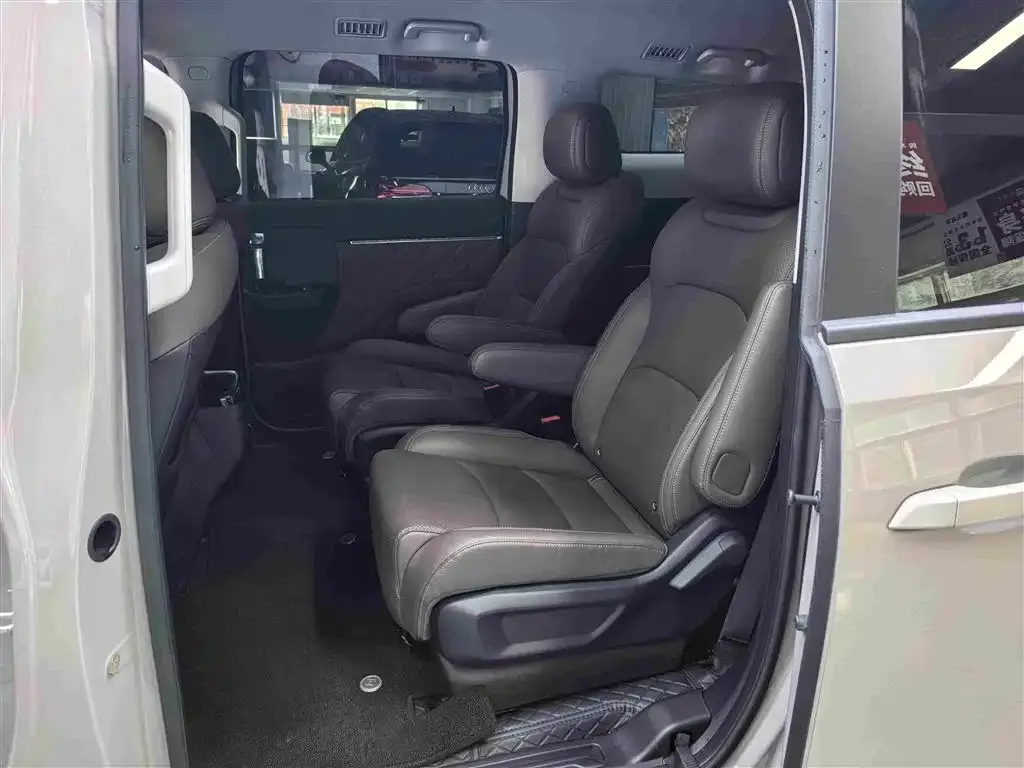 Wuling Xingguang 730 New Energy — фото 6