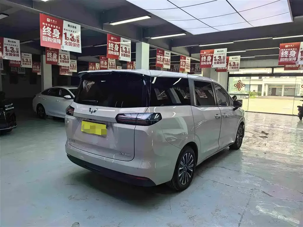 Wuling Xingguang 730 New Energy — фото 2